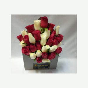 Red and White Roses Envelope