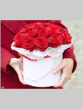 Scarlet Love Hatbox