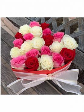 Boxed Pink and White roses